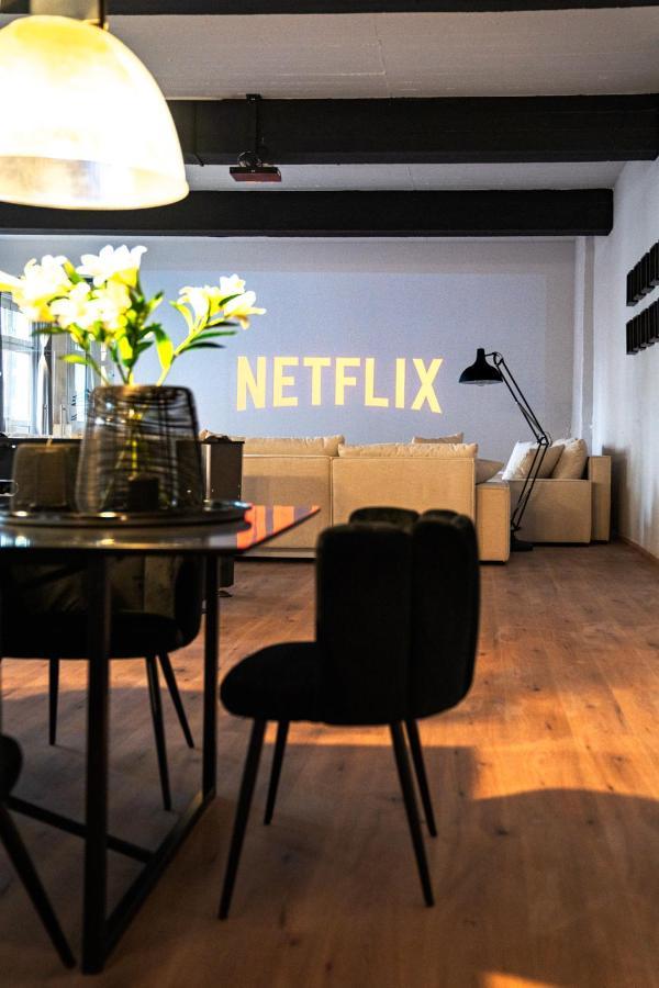 Design Loft - 200qm2 - Heimkino - Bestlage - Parkplatz * Wiesbaden
