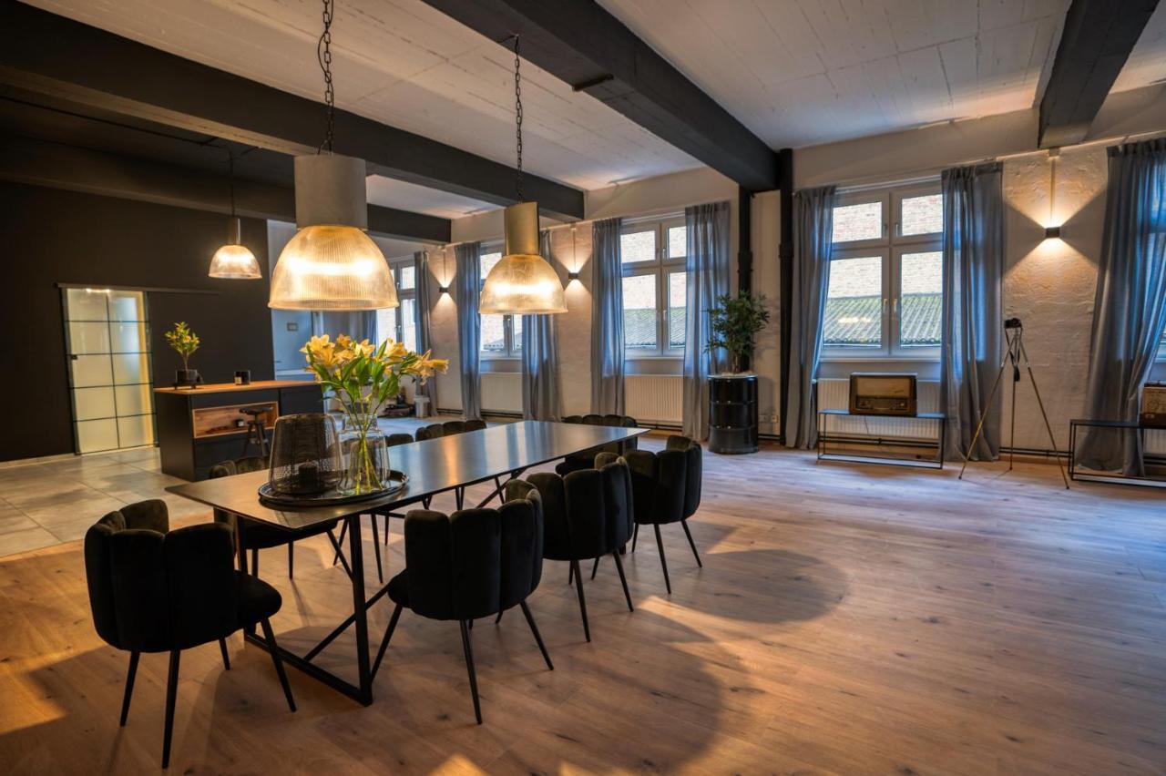 Design Loft - 200qm2 - Heimkino - Bestlage - Parkplatz *